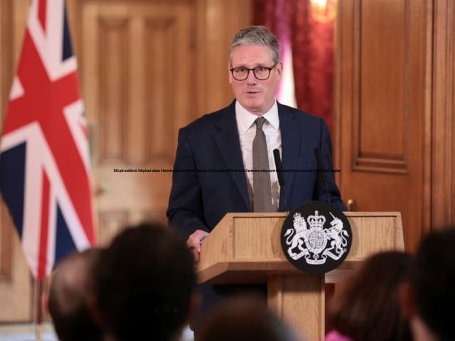 UK's Starmer scraps Rwanda's deportation plan