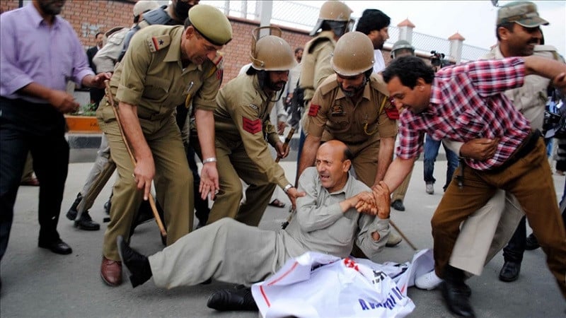 Jailed Kashmiri leader granted parole to take oath in Indian Parliament
