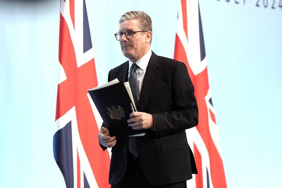 New government declares Britain 'broke and broken'