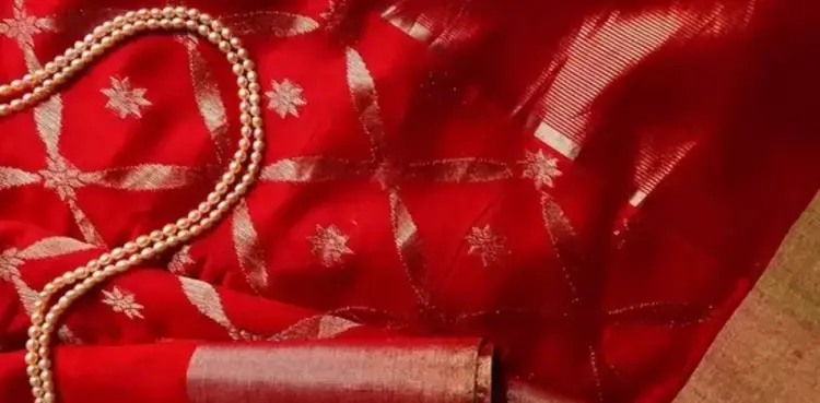 Women files police complaint after husband fails to buy her saree