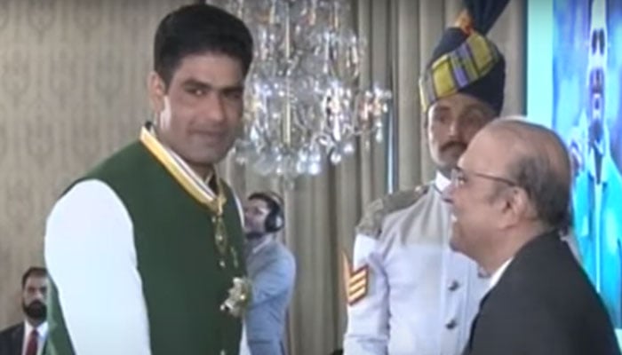 President Zardari confers Hilal-e-Imtiaz upon Olympian Arshad Nadeem