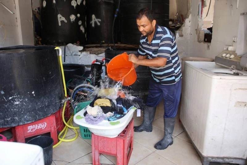 Engineer harnesses sunlight to make saltwater drinkable in war-ravaged Gaza