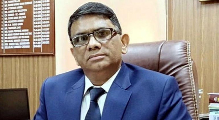 ECP forms panel to probe Punjab Commissioner's ‘secret foreign trip’