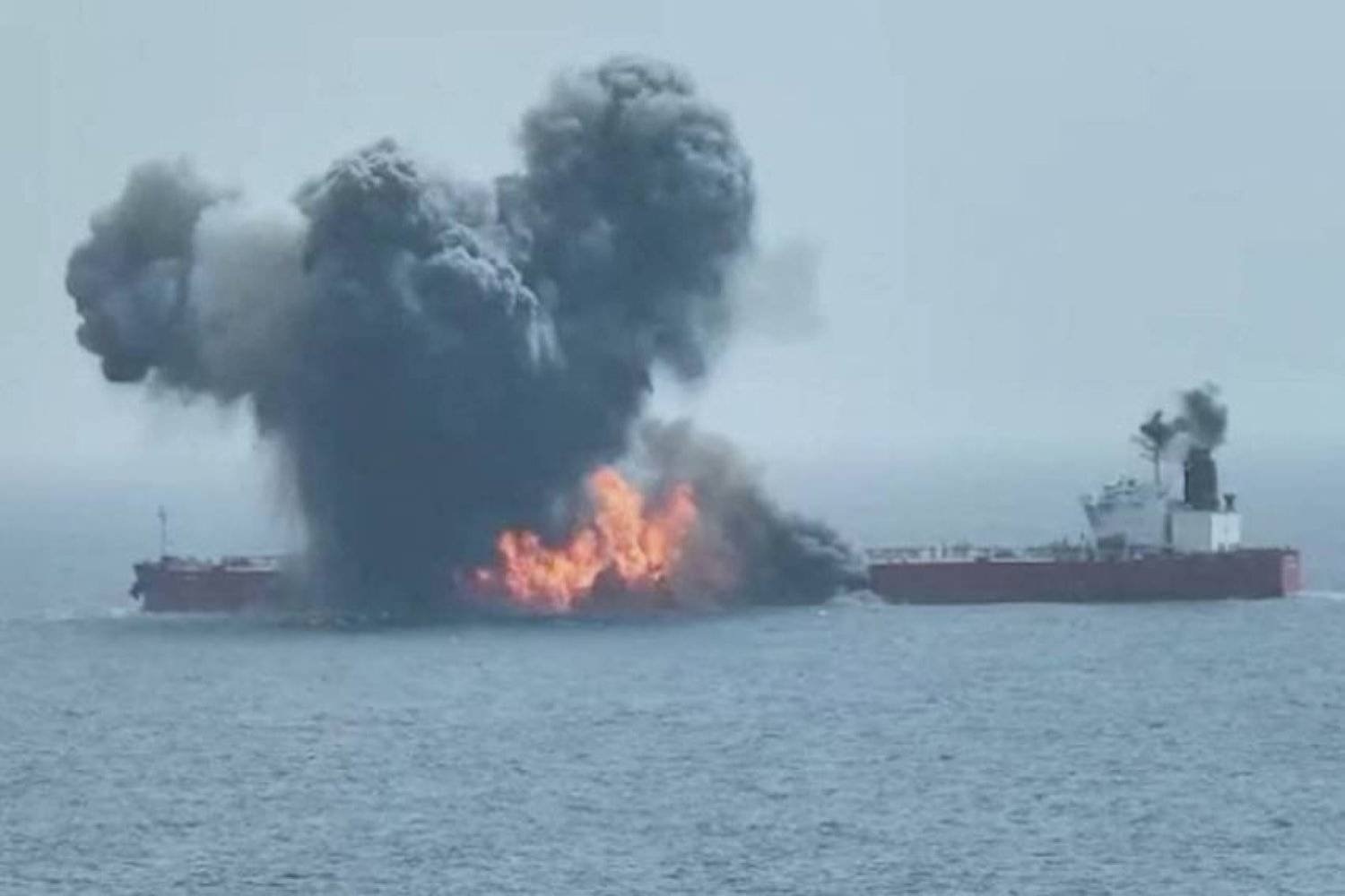 Greek oil tanker on fire: Houthis strike again in Red Sea