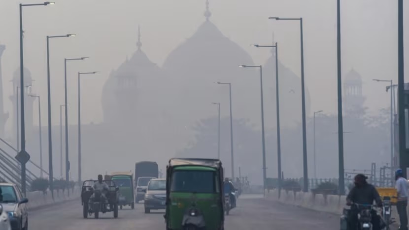 South Asia air pollution fell in 2022, but remains major killer