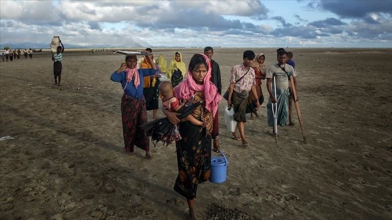 Hundreds of fleeing Rohingya turned away at Bangladesh border after drone strike