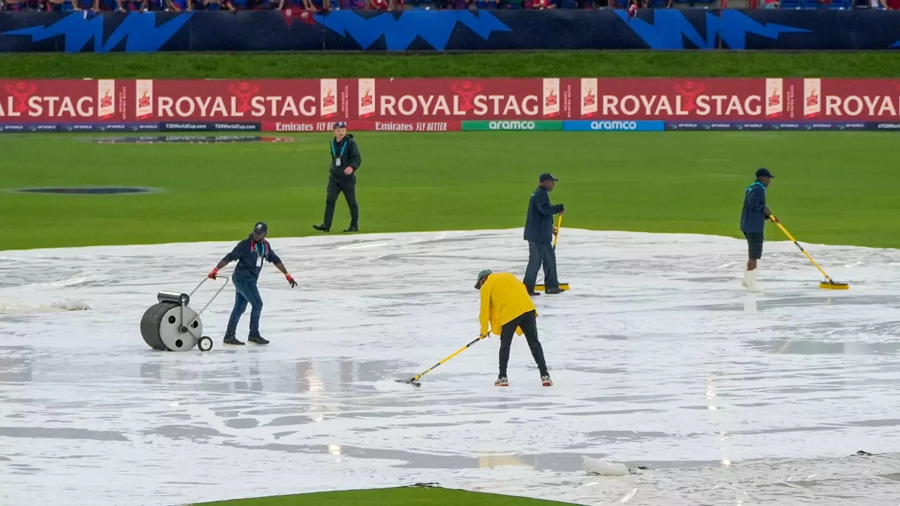 Rain to jeopardize fourth day of second test match between Pakistan and Bangladesh