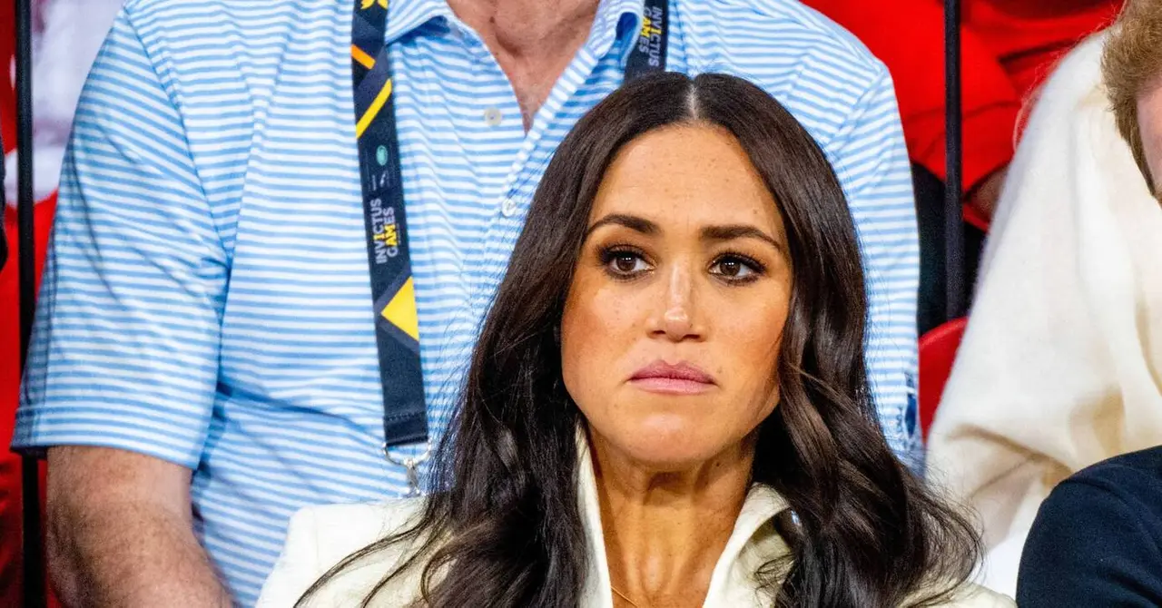 Buckingham Palace issues clarification following Meghan Markle picture debacle