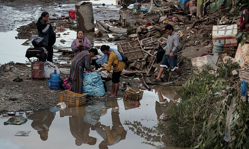 Nepal flood death toll reaches 192 as rescuers clear debris and search for survivors