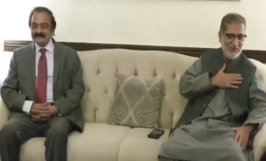 Govt, PTI attempt to woo back Mengal to act as 'Balochistan’s voice'