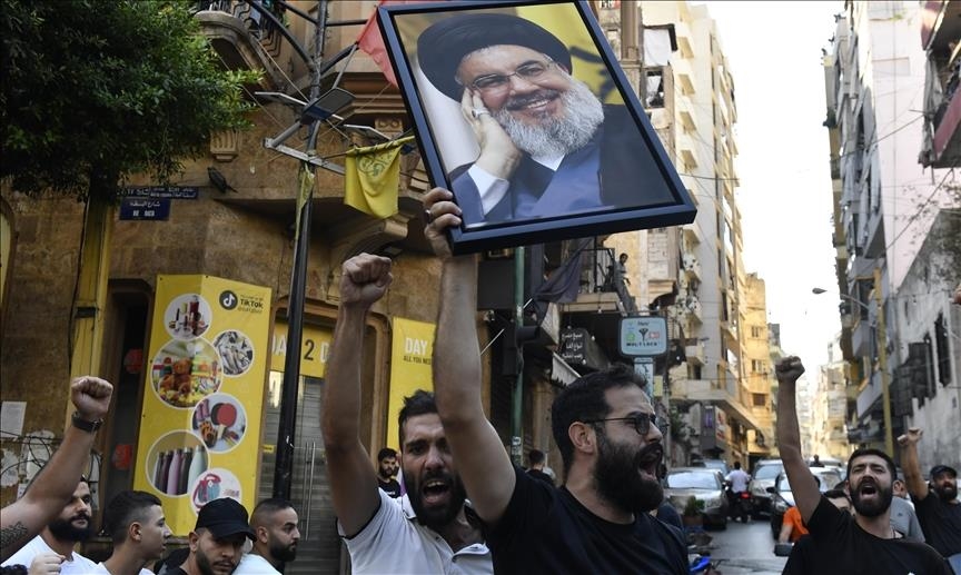 Thousands in Pakistan cities mourn Hezbollah leader after Israeli strike