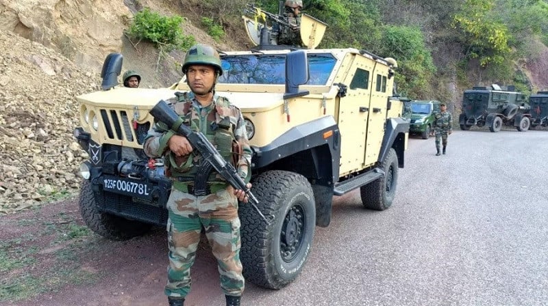 Kashmiri fighters kill five in ambush on army vehicle in IIOJK