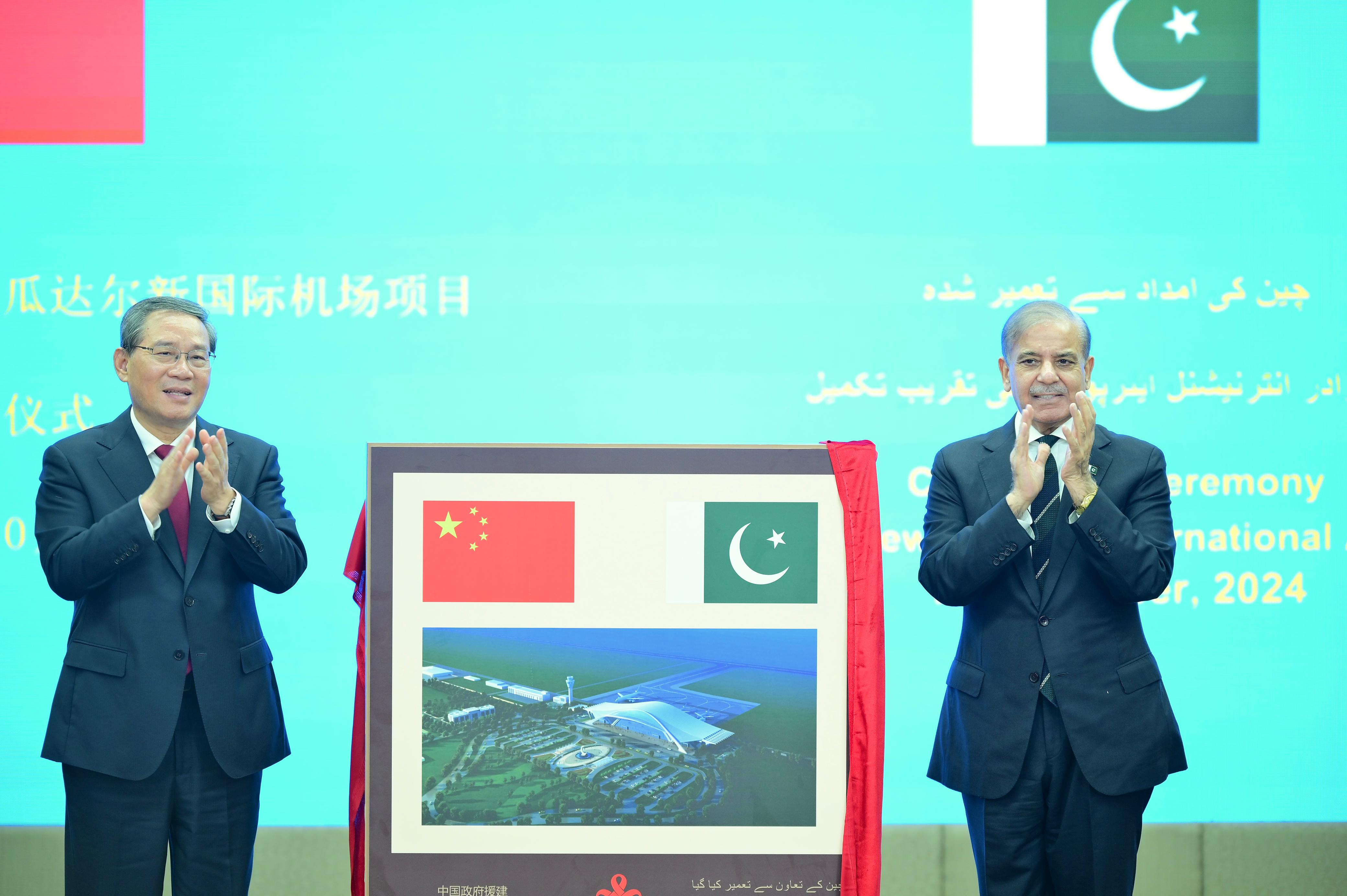 PM Shehbaz, Premier Li jointly inaugurate Rs 55b Gwadar Int’l airport