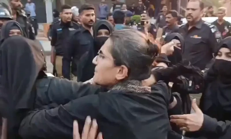 Over 100 arrested in Karachi as protesters hold demo against killing of Dr Shahnawaz