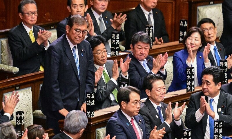Ishiba retains prime ministership with backing from Japan's lawmakers