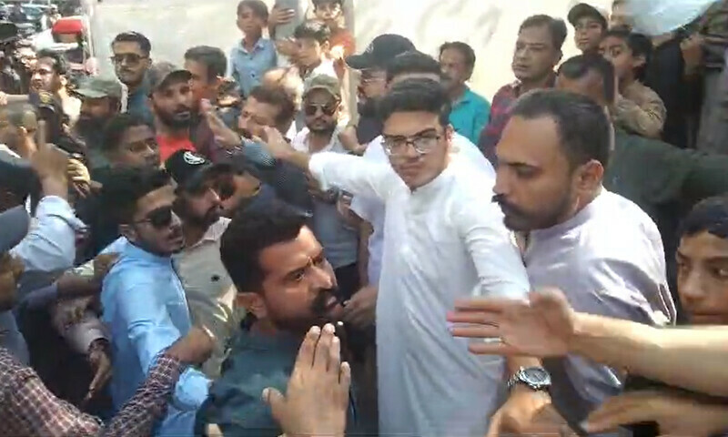 PTI and PPP supporters clash in Karachi’s Gizri during local by-elections