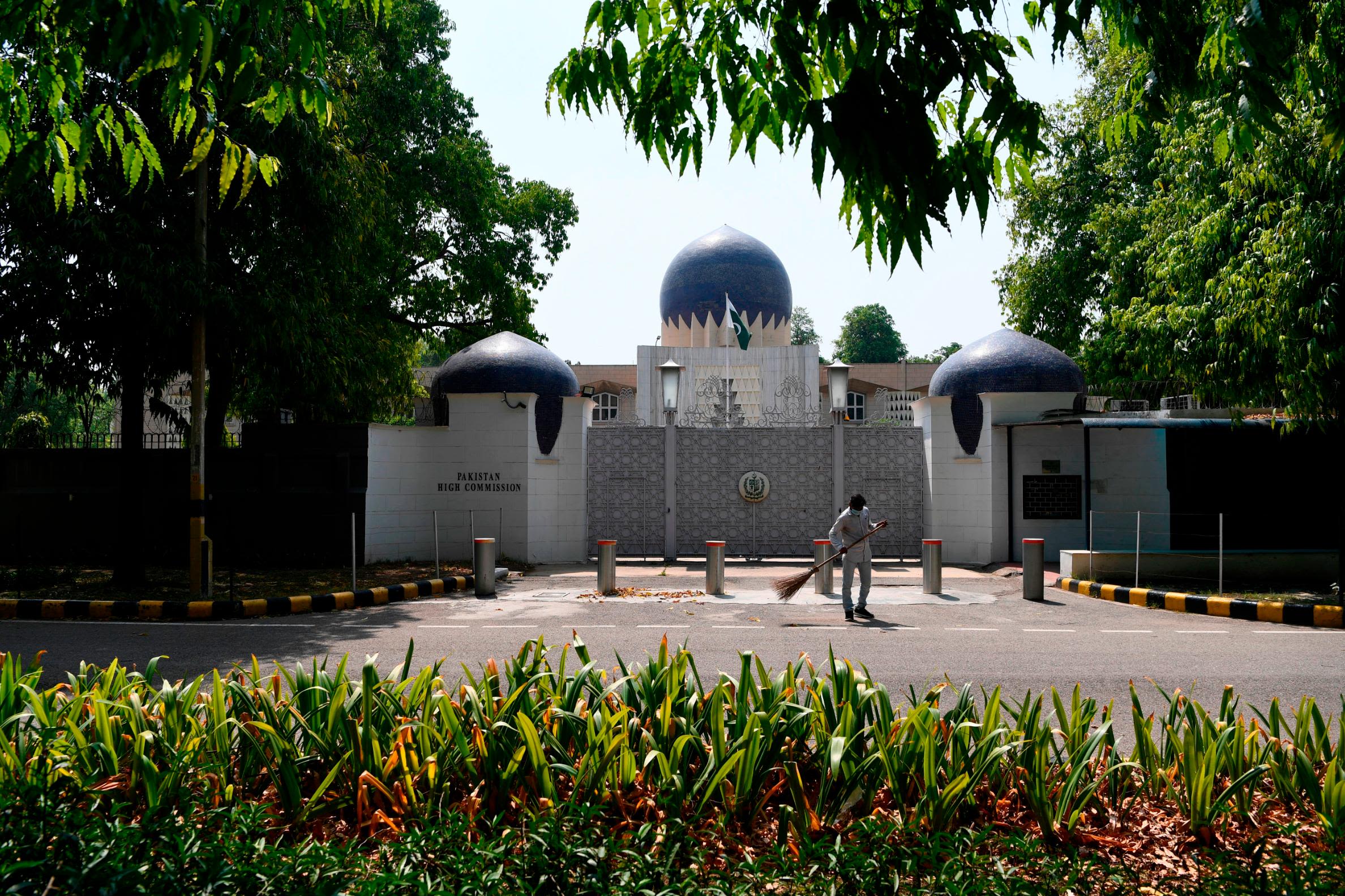Pakistan High Commission issues over 3000 visas for Indian Sikh pilgrims