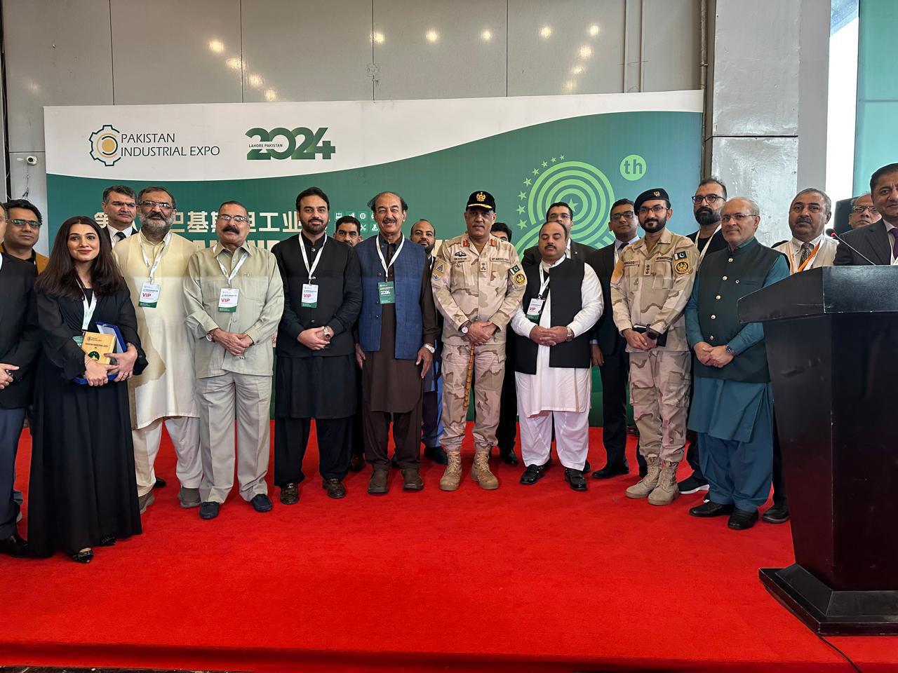 ANF Commander meets Khanewal Chambers delegation