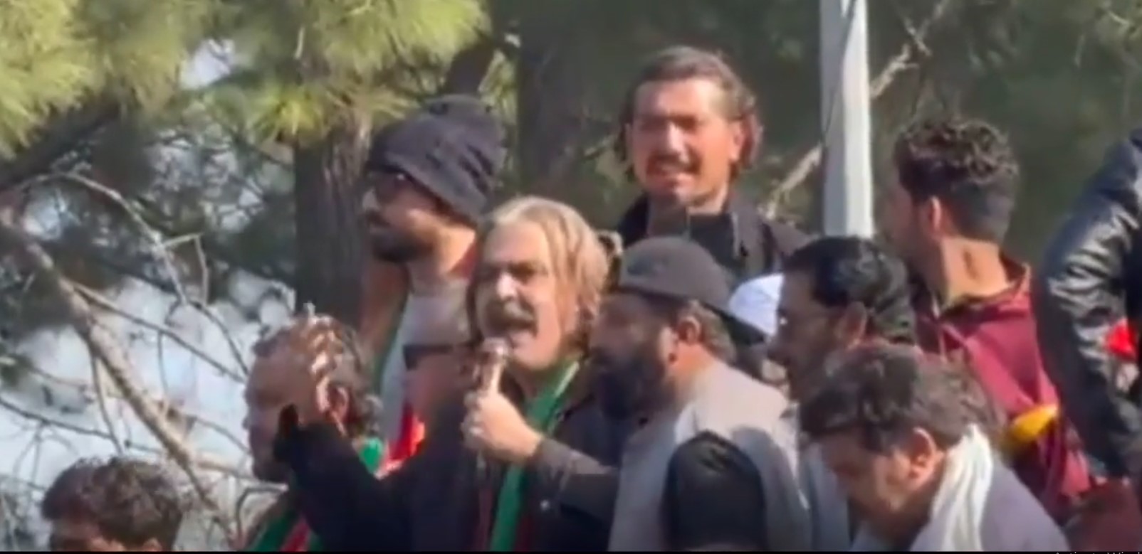 No 'retreat or return' without Imran Khan’s orders: CM Gandapur
