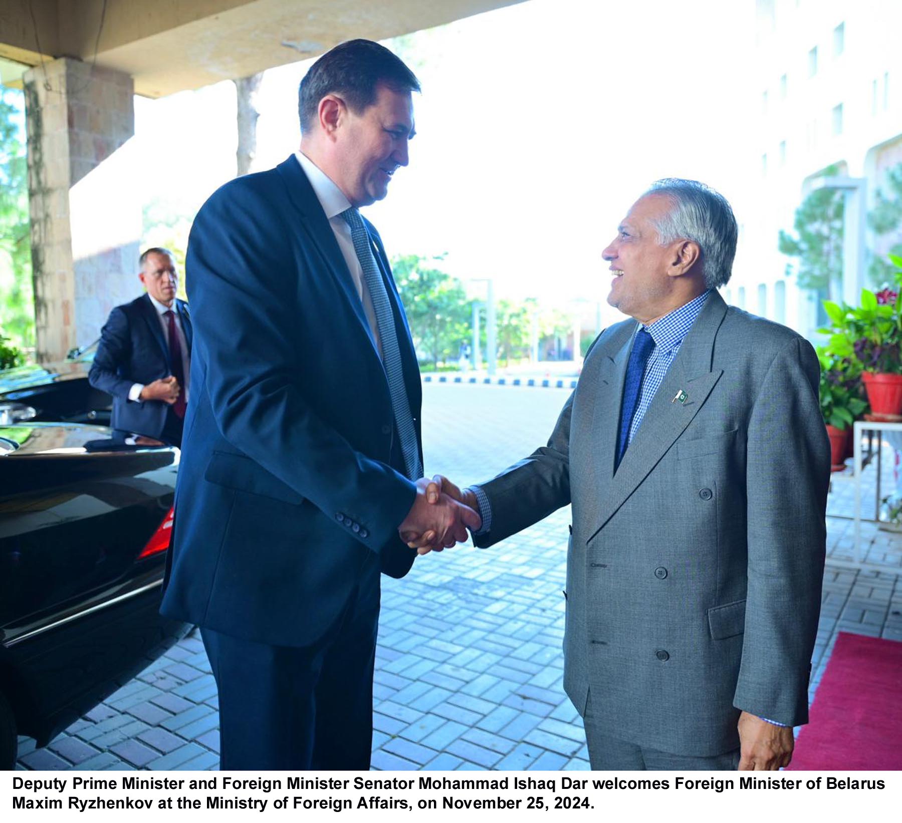 Pakistan, Belarus FMs reaffirm commitment to promote mutually beneficial cooperation