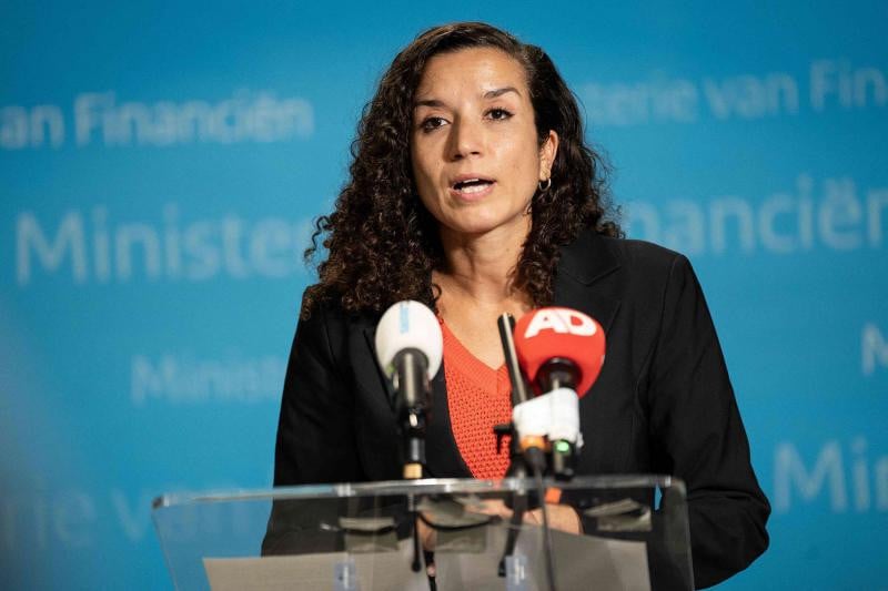 Dutch PM's coalition survives amid minister's resignation over Amsterdam racism row