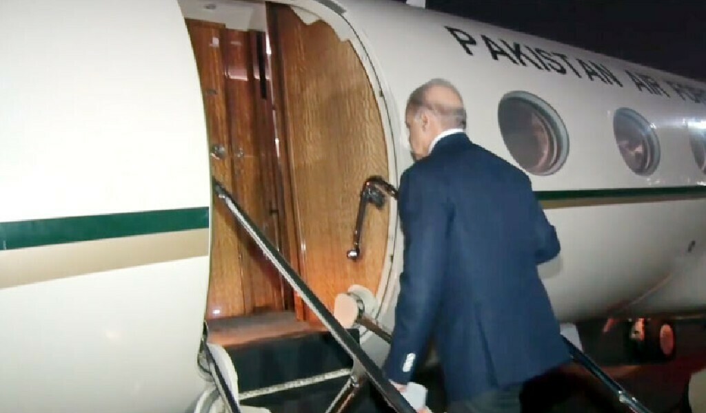 PM departs for Riyadh to attend Arab-Islamic Summit