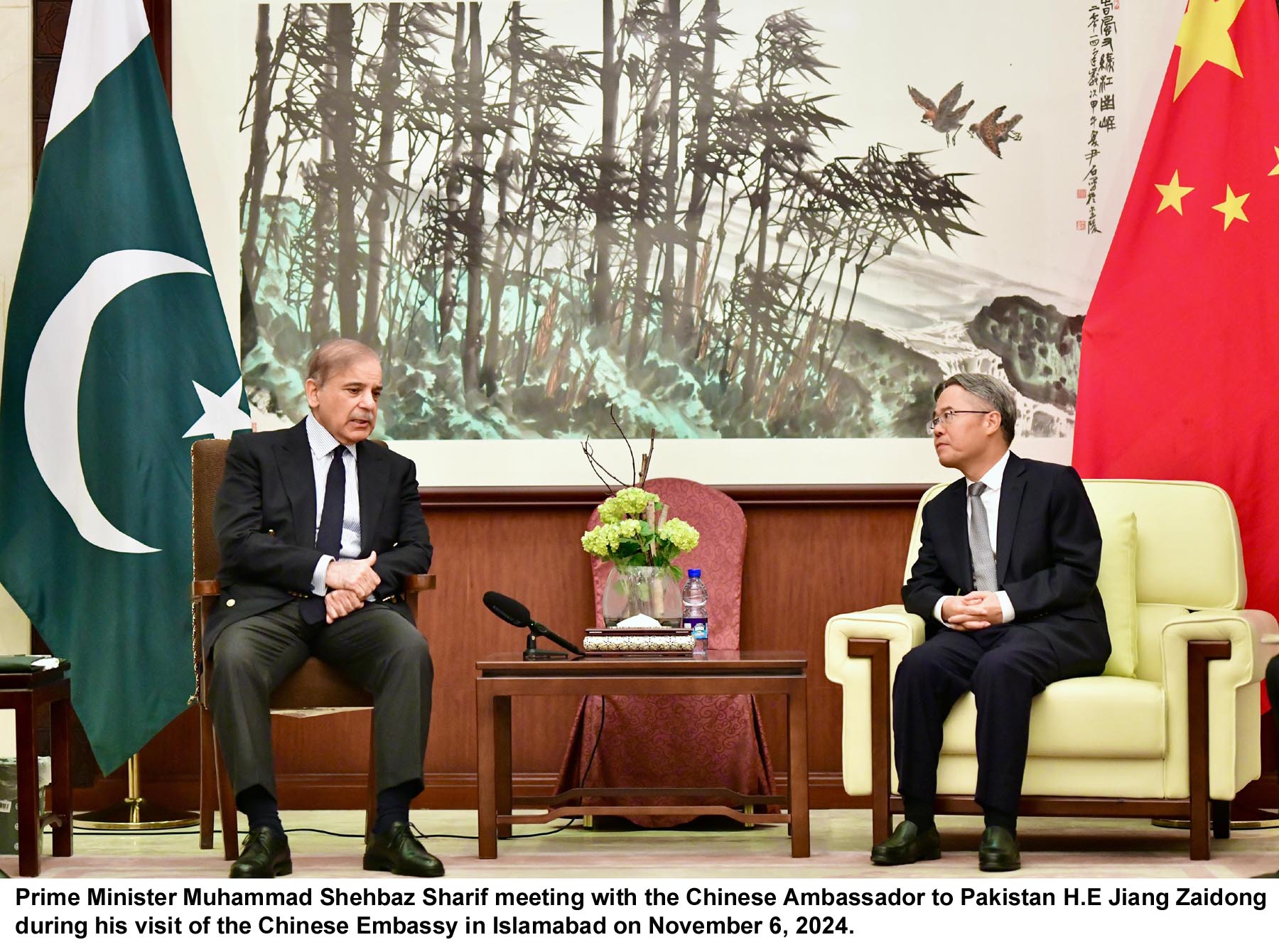 PM visits Chinese embassy to condemn firing on Chinese nationals in Karachi