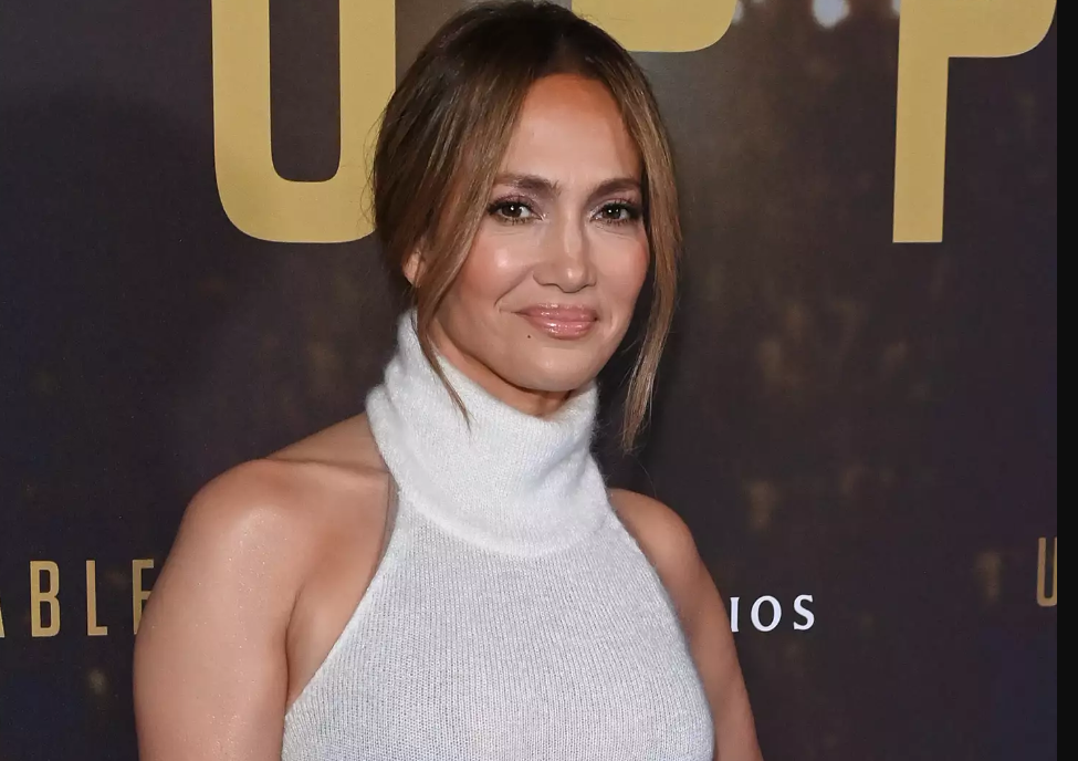 Jennifer Lopez Reflects on ‘Challenging Relationships’ and Motherhood Amid Ben Affleck Divorce