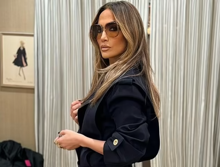Jennifer Lopez Stuns In Mini Skirt And Boots Amid Plans For A Career Comeback