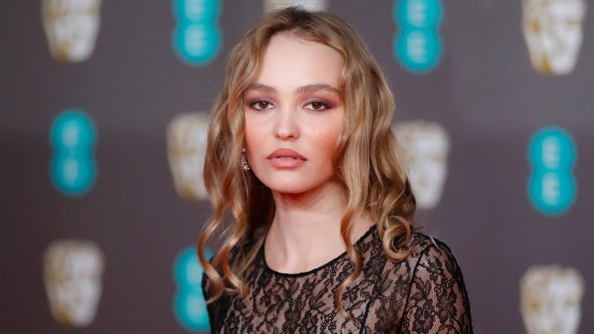 Lily-Rose Depp Makes Elegant Tonight Show Debut Ahead Of Nosferatu Release |Watch