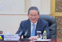 Premier Li hosts foreign experts, pledges stronger support ahead of spring festival