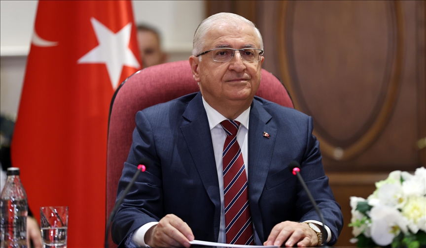 Turkiye ready to offer military training to Syria if new administration requests, says defence minister