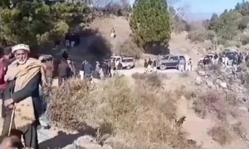Three workers injured as AJK Speaker’s convoy comes under firing
