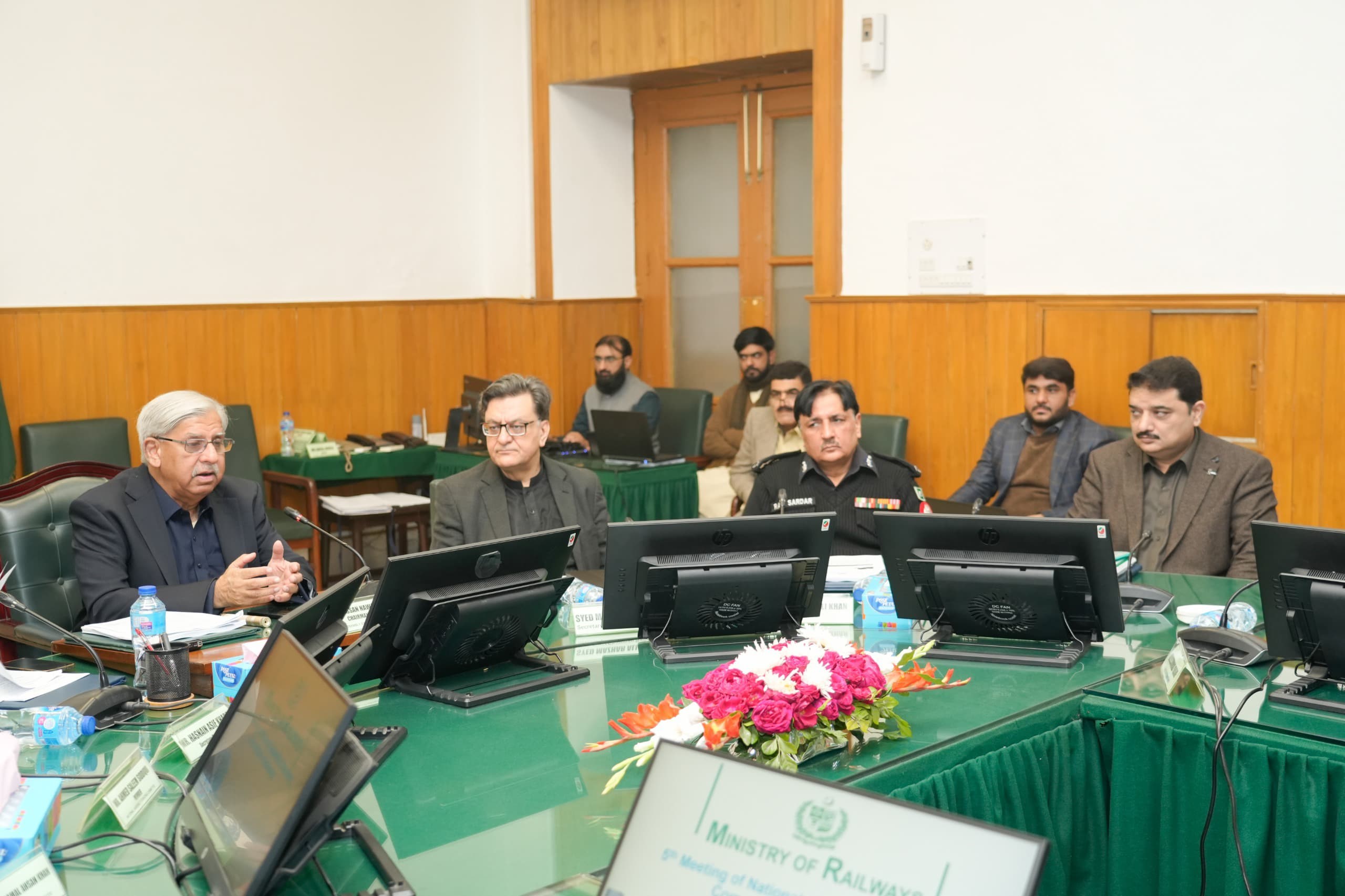 NA panel calls for regularisation of railway land, lease out of commercial properties