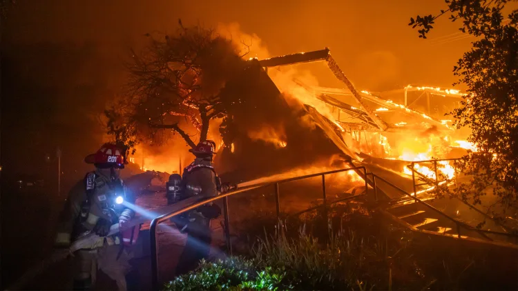 30,000 Evacuated as Palisades Wildfires Rage; No Fatalities Reported