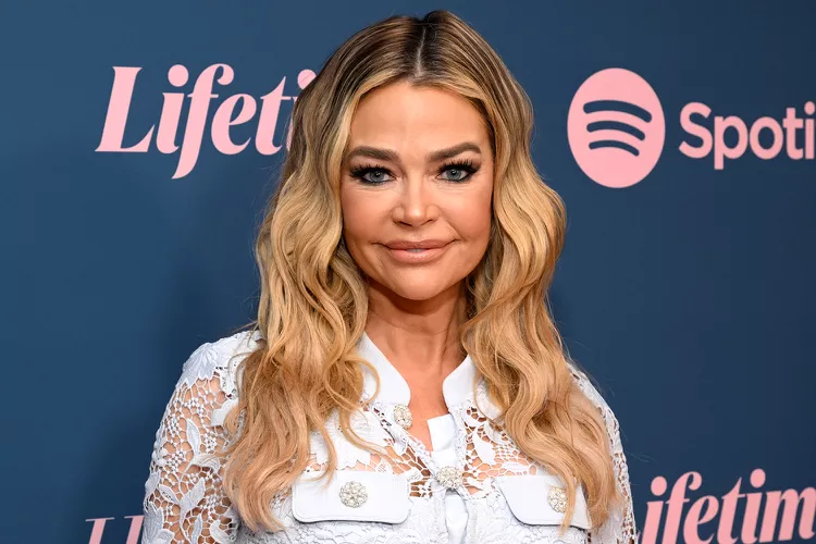 Denise Richards seen in public with black eye days after Aaron Phypers calls cops