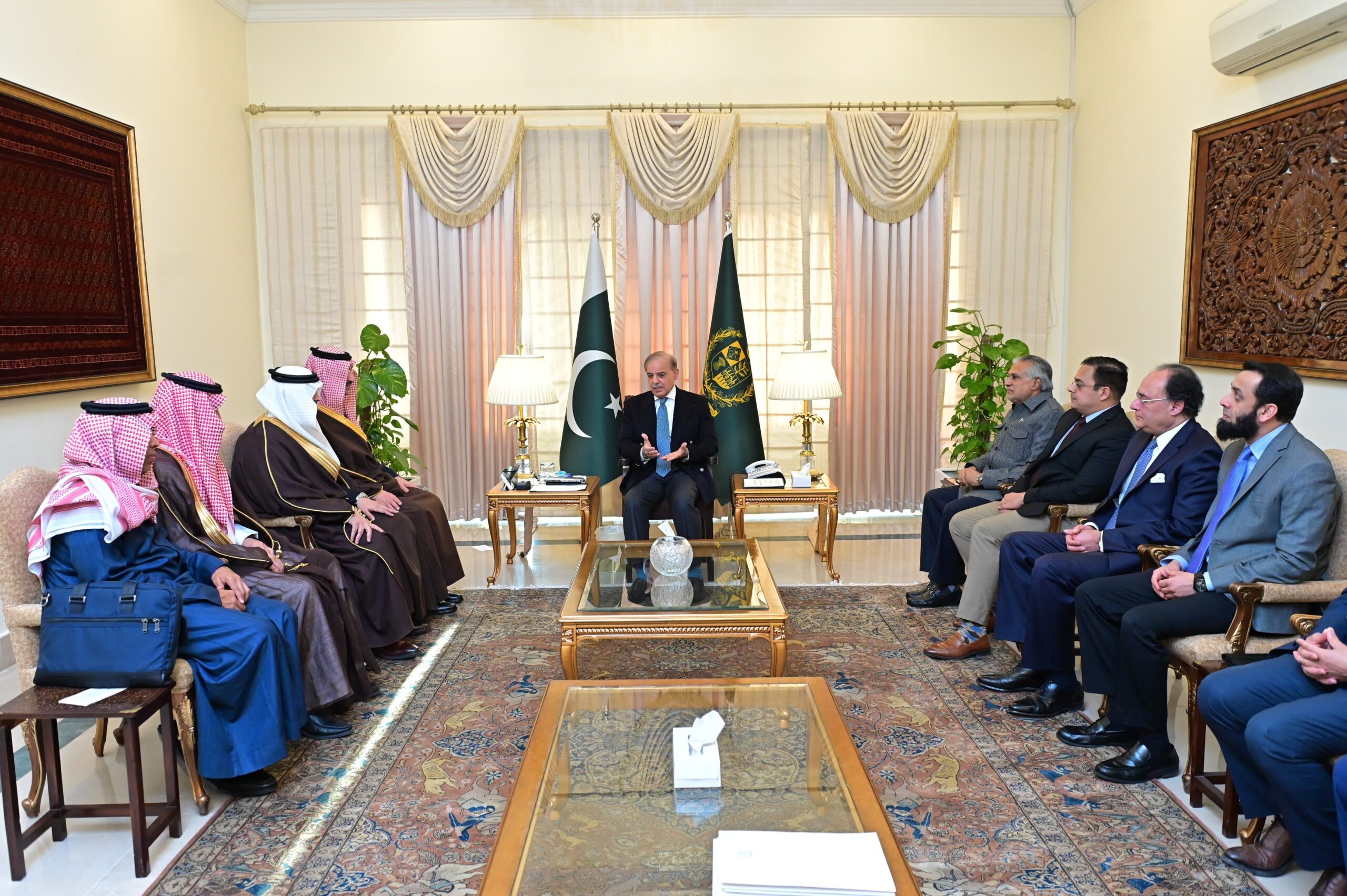 PM, SFD delegation reaffirm commitment to further Pak-KSA partnership