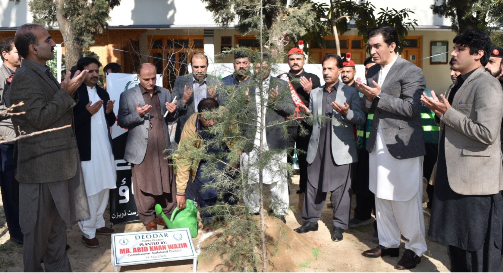 KP Forest Dept kicks off drive to plant 384,000 saplings across Malakand Division