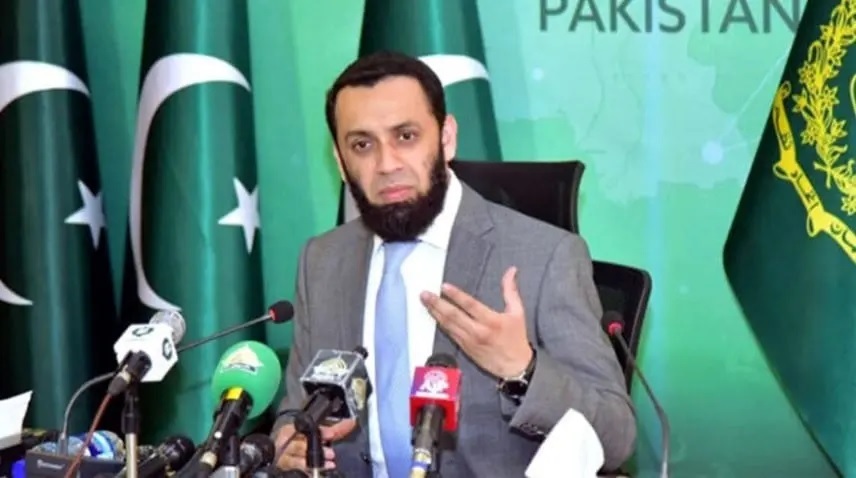 Tarar threatens legal action over campaign against COAS’s UK visit