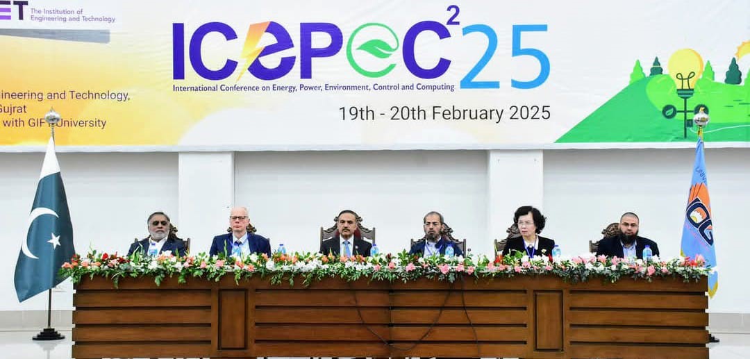 Experts call solution to energy crisis, climate change key to long-term economic development