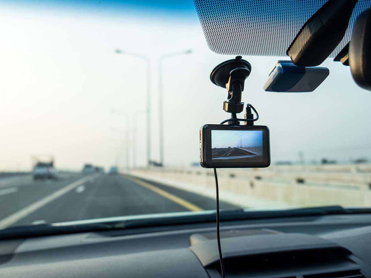 Sindh Police Orders Cameras, Shields In Trucks To Curb Road Accidents In Karachi