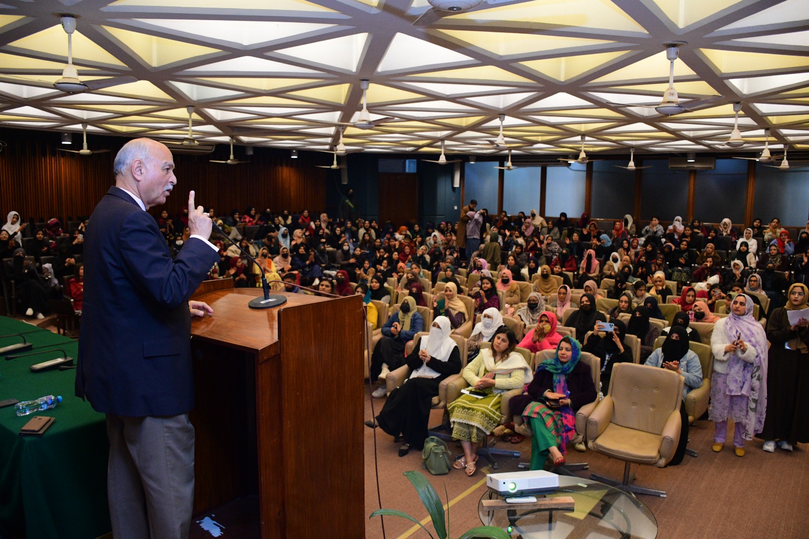 Speakers at IIUI seminar call for global intervention in Kashmir dispute