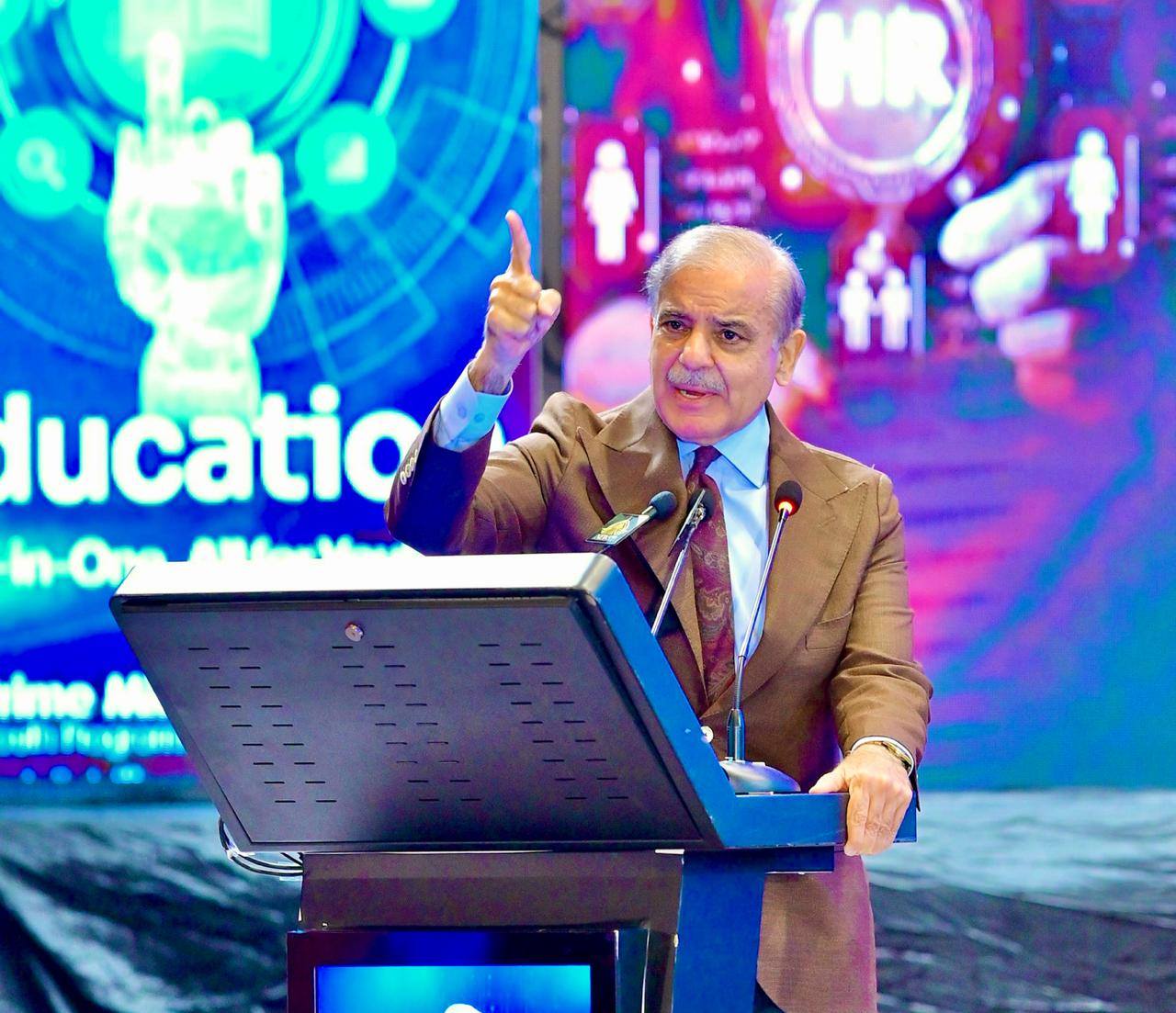 PM vows to transforming youth into driving force for progress