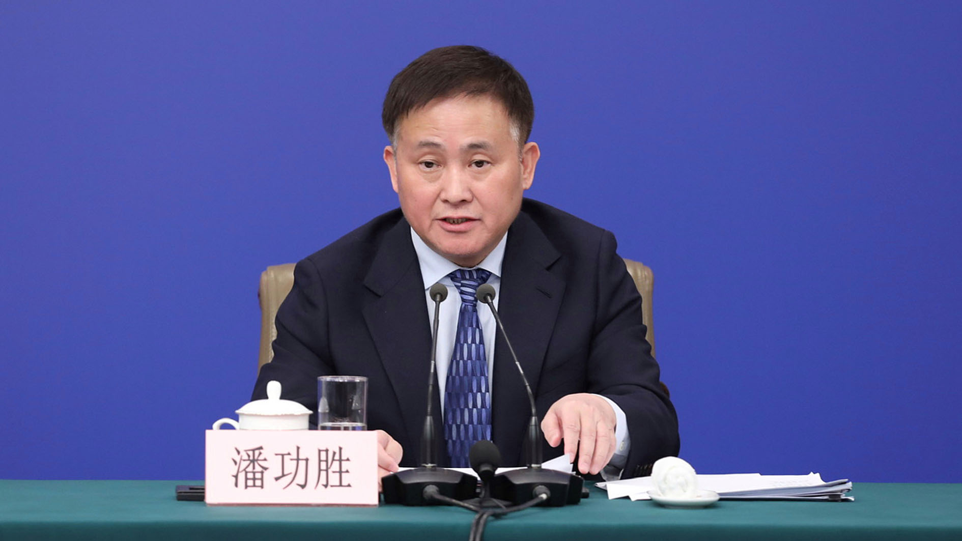 China welcomes foreign investment in tech, opposes unfair barriers
