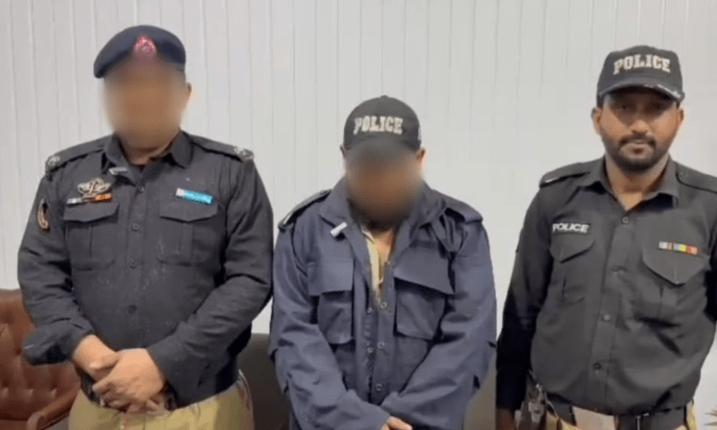 Karachi police arrest fake police duo involved in kidnappings, robberies