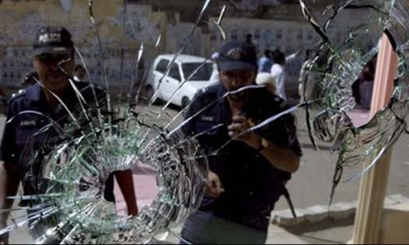 Bannu shooting kills policeman; police hunt for terrorists after Swat clash