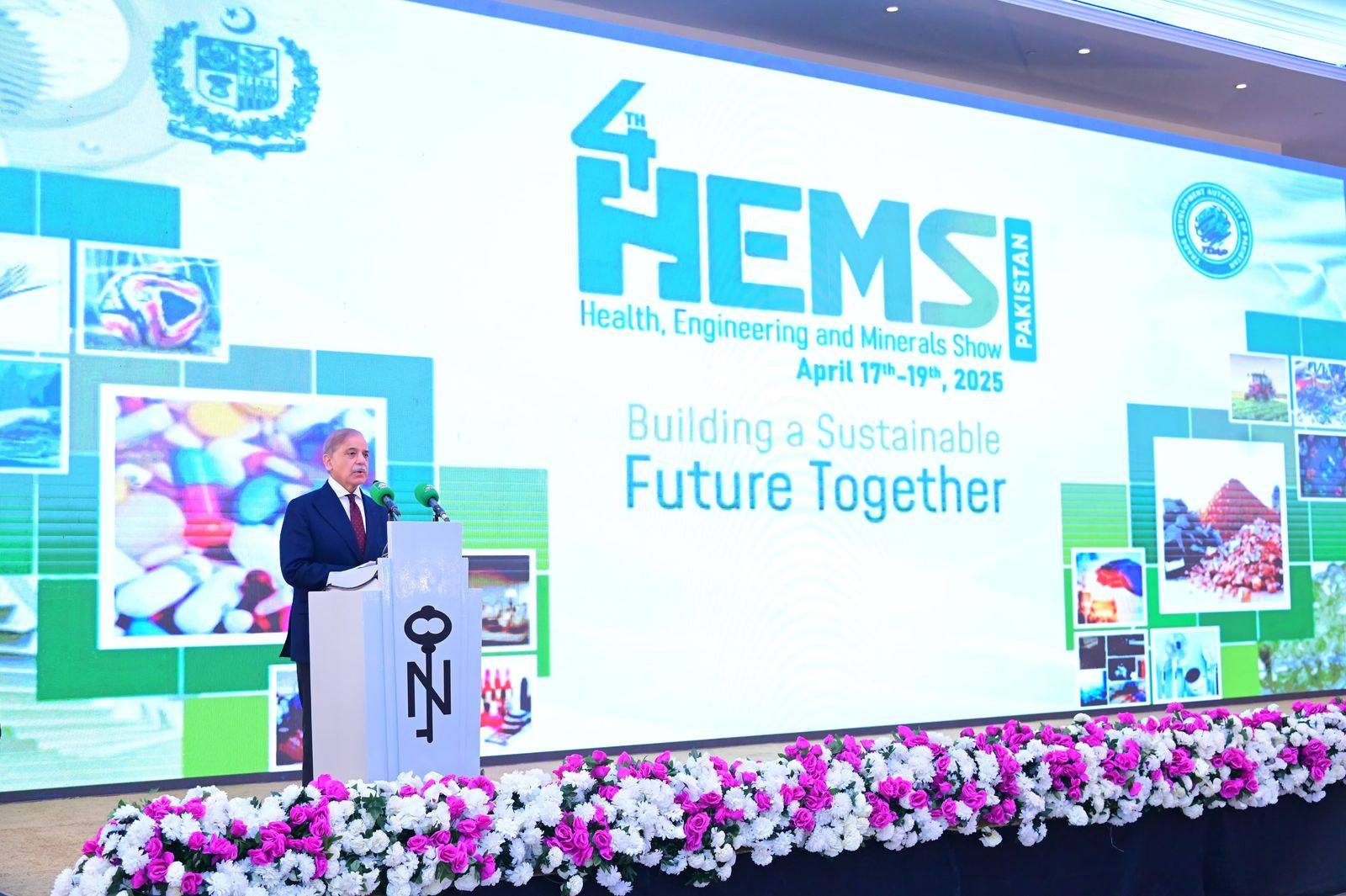PM urges global investors to tap into Pakistan’s expanding economic opportunities