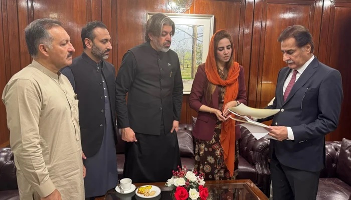 PTI submits resolution in NA Secretariat against Indus canals project