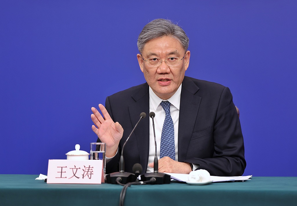 China, Malaysia discuss economic cooperation, joint response to U.S. tariff hikes