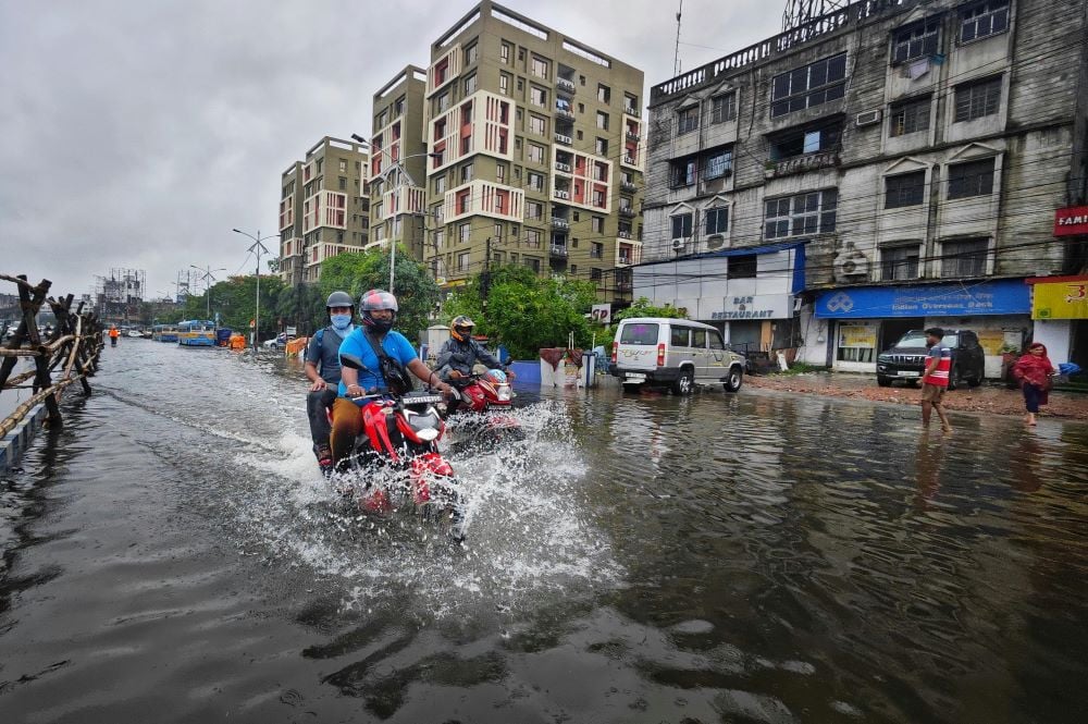 Flooding risk escalates in Islamabad as heavy rains continue